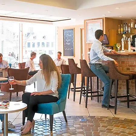 מלון Mercure Centre - Porte De La Baie De Somme 4*