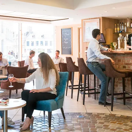 Mercure Centre - Porte De La Baie De Somme Otel 4*
