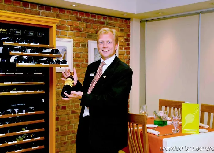 Mercure Centre - Porte De La Baie De Somme 4*